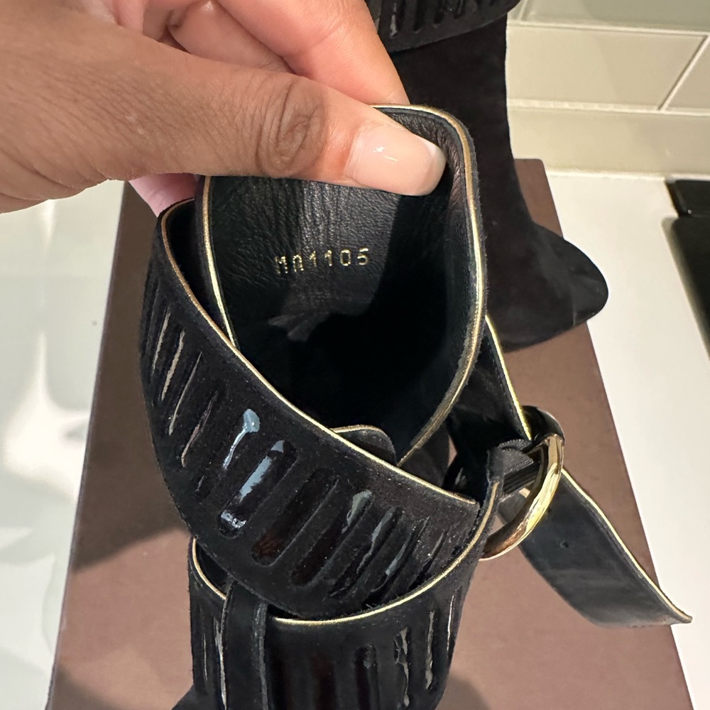 Louis Vuitton Black Women's Shoes - Picture 3 of 6